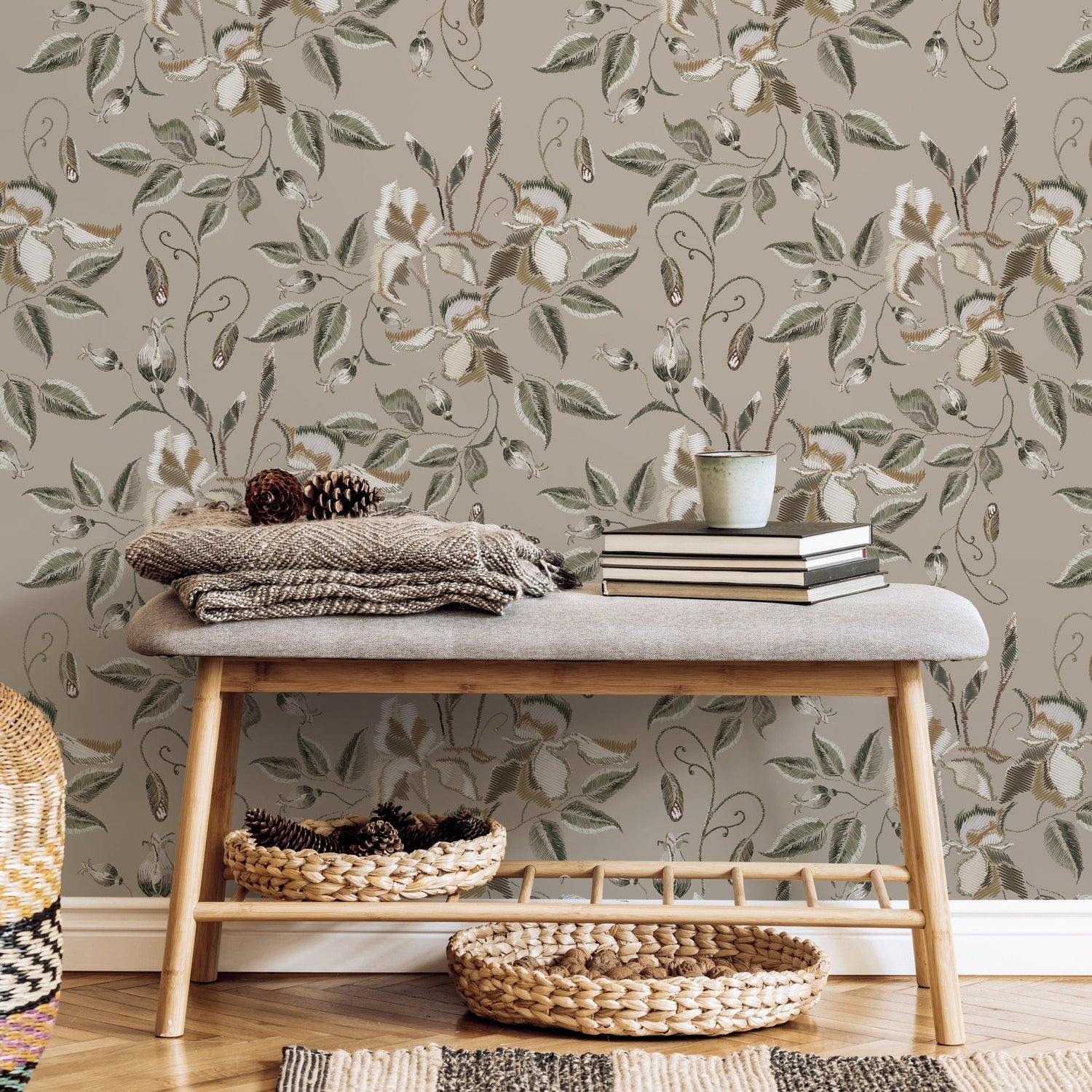 Floral Wallpaper Vintage Garden Wallpaper Peel and Stick and Traditional Wallpaper - D871 - WallTrend