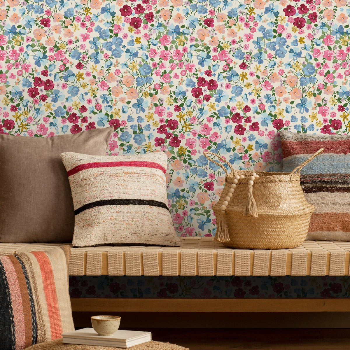 Flower Wallpaper - Removable Wallpaper Peel and Stick Wallpaper Wall Paper Wall Mural - B298 - WallTrend