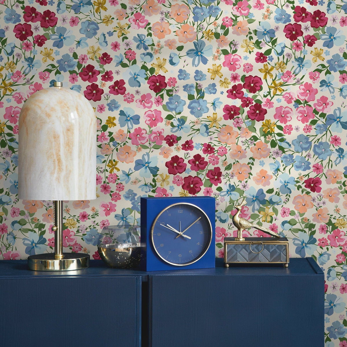 Flower Wallpaper - Removable Wallpaper Peel and Stick Wallpaper Wall Paper Wall Mural - B298 - WallTrend