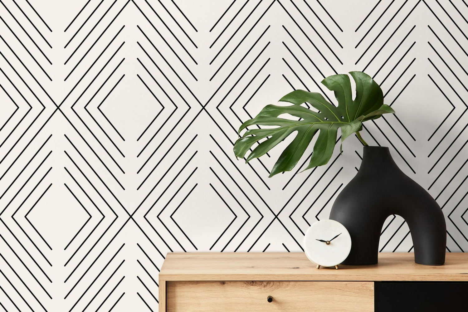 Geometric Arrowhead Lines Wallpaper - C734 - WallTrend