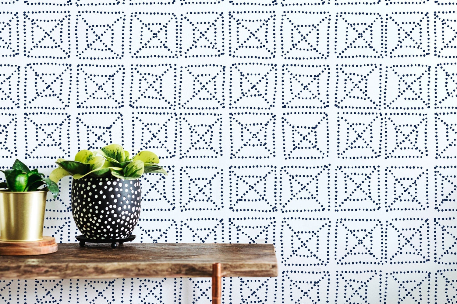 Geometric Diamond Array Wallpaper - C156 - WallTrend