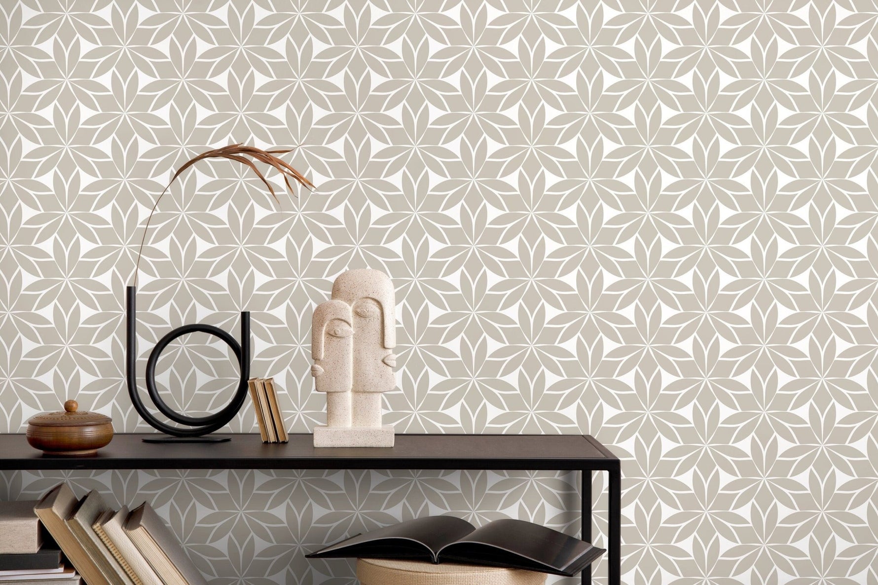 Geometric Leaf Pattern Wallpaper - D174 - WallTrend