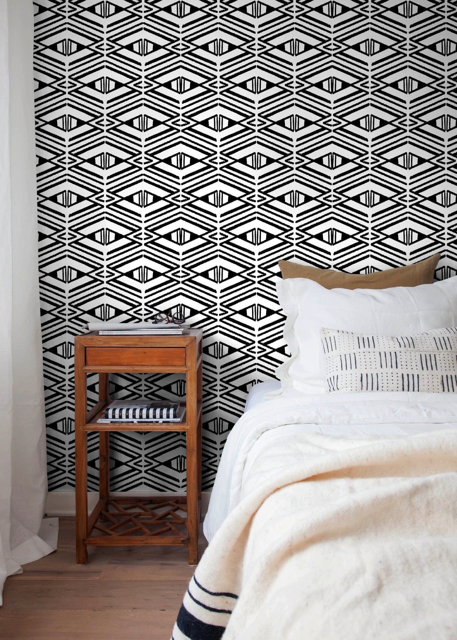 Geometric Lines Wallpaper - C539 - WallTrend