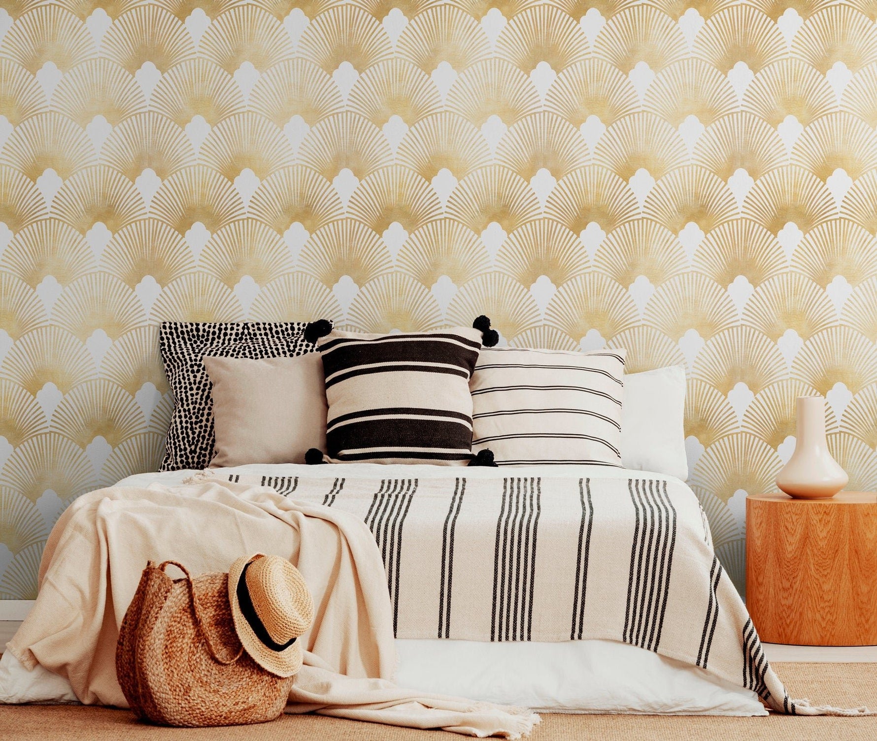 Golden Art Deco Fan Wallpaper - C007 - WallTrend