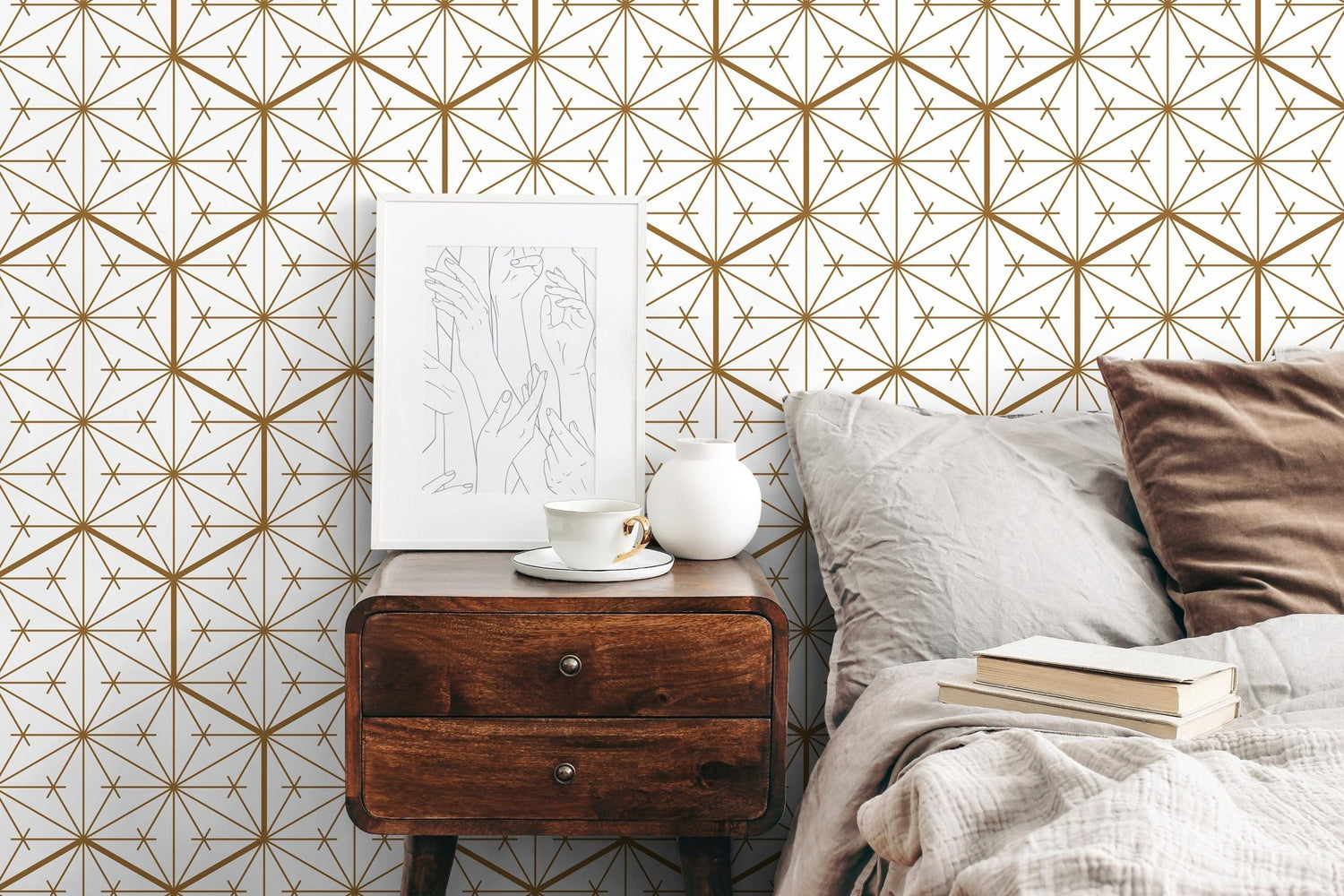 Golden Geometric Splendor Wallpaper - B839 - WallTrend