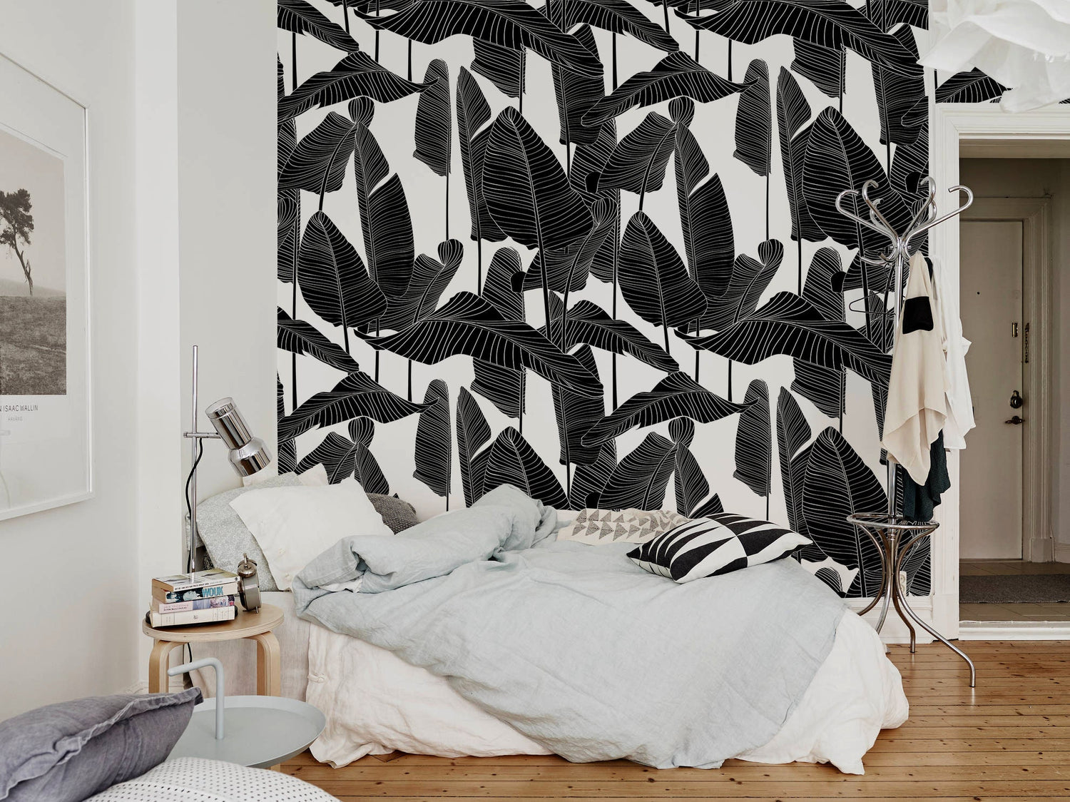 Wallpaper Peel and Stick Wallpaper Removable Wallpaper Home Decor / Black and White Banana Leaf Wallpaper Tropical boho Wallpaper - B097