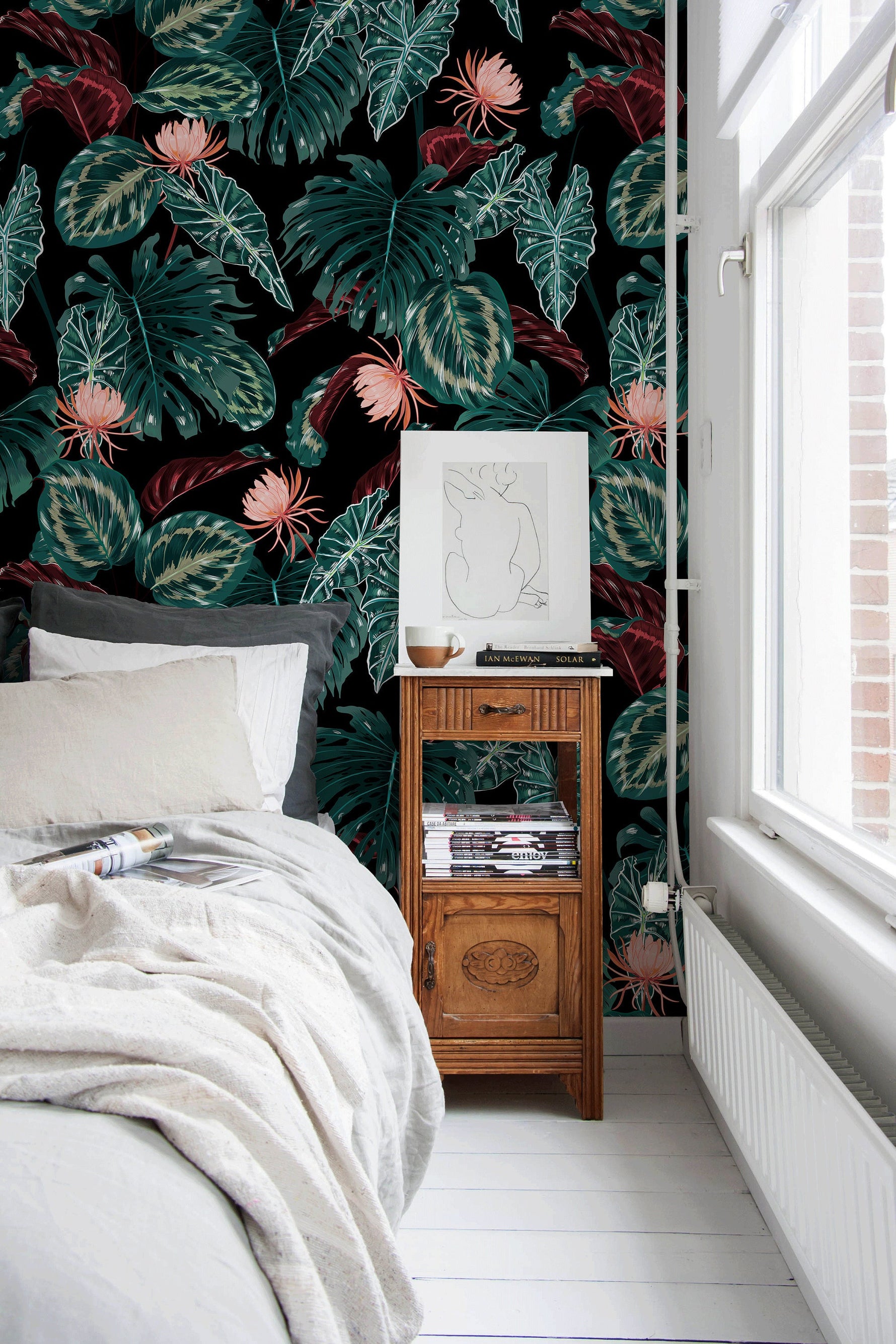 Wallpaper Peel and Stick Wallpaper Removable Wallpaper Home Decor Room Decor / Tropical Leaf Black Wallpaper Dark Floral Wallpaper - B071