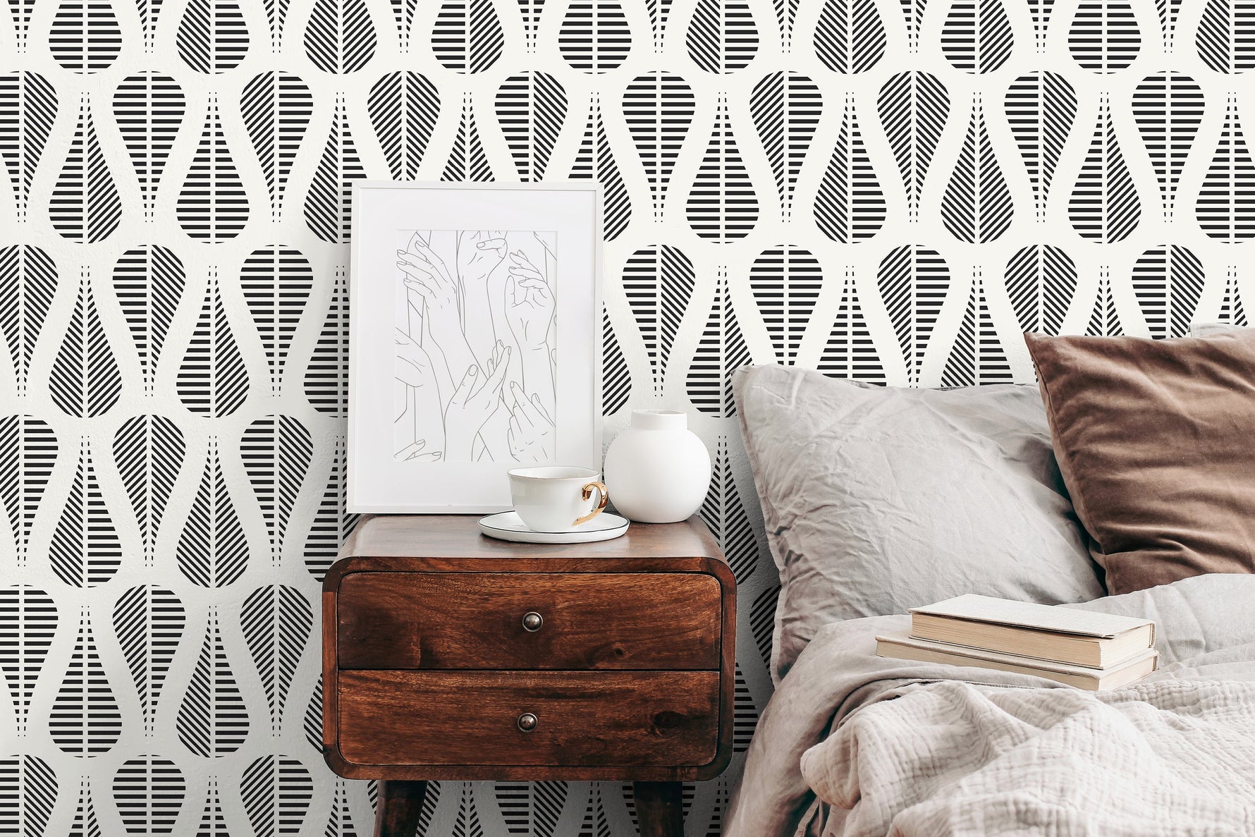 Teardrop Silhouette Stripes Wallpaper - C328