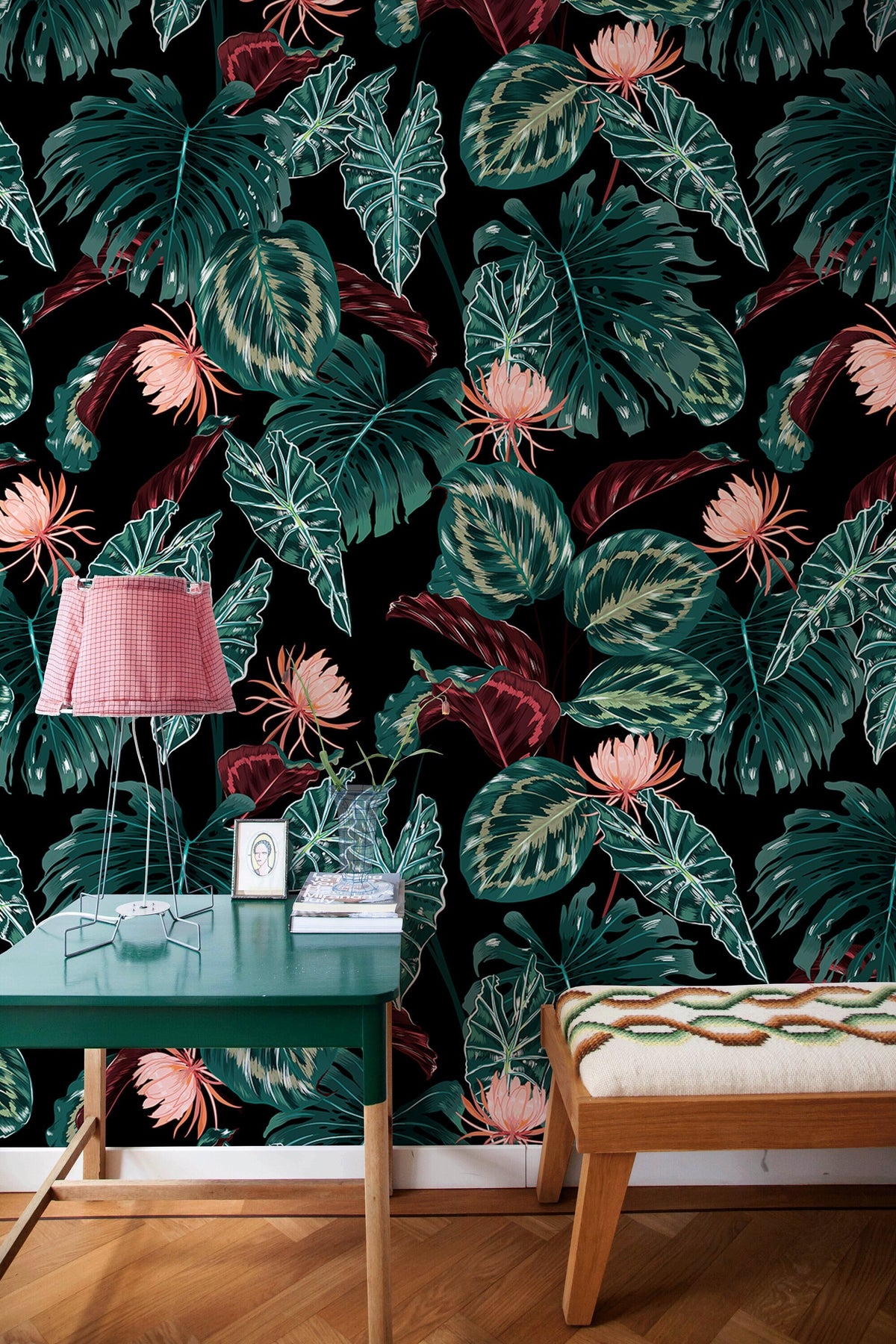 Wallpaper Peel and Stick Wallpaper Removable Wallpaper Home Decor Room Decor / Tropical Leaf Black Wallpaper Dark Floral Wallpaper - B071