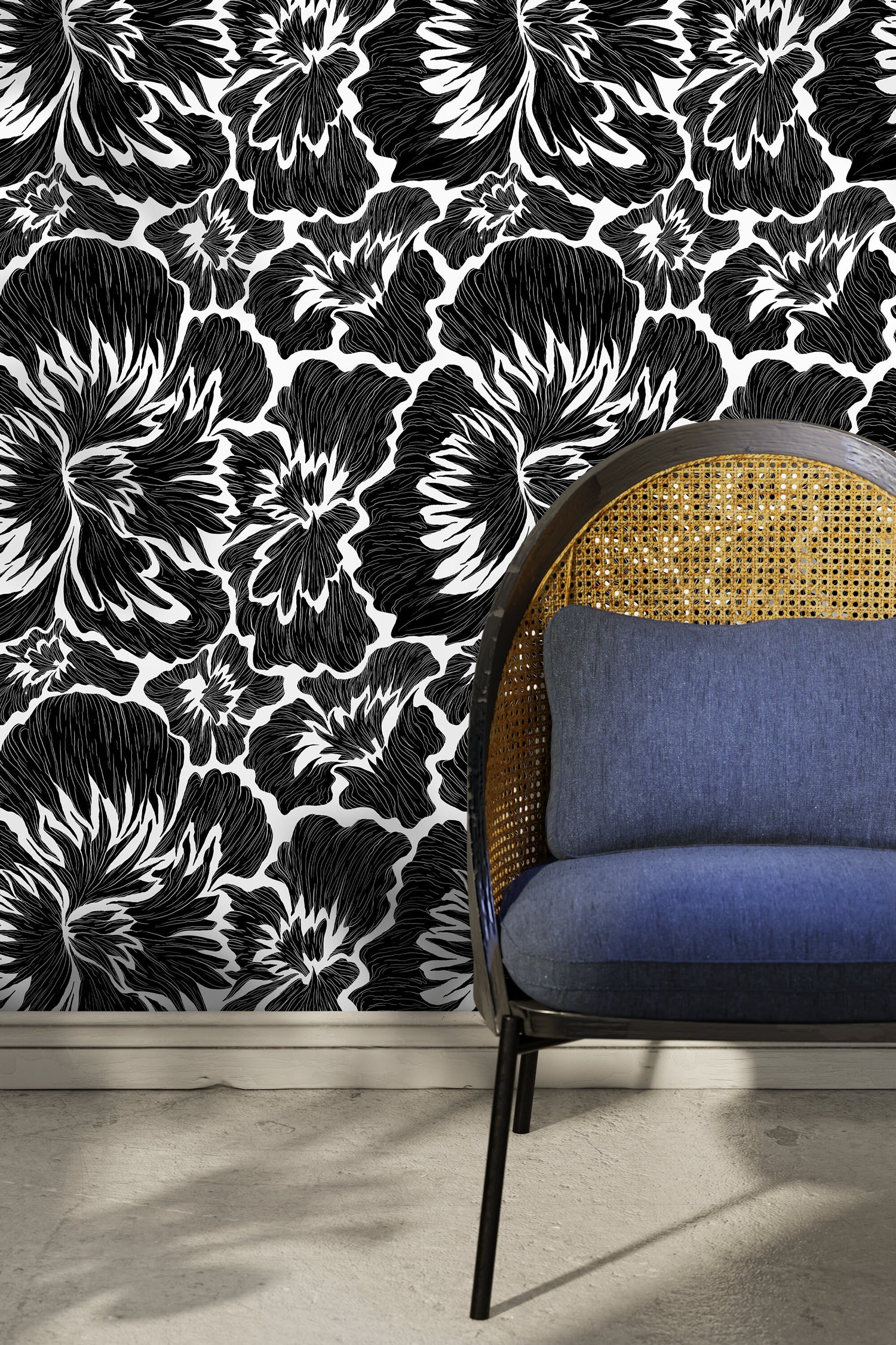 Floral Contrast Explosion Wallpaper - C677