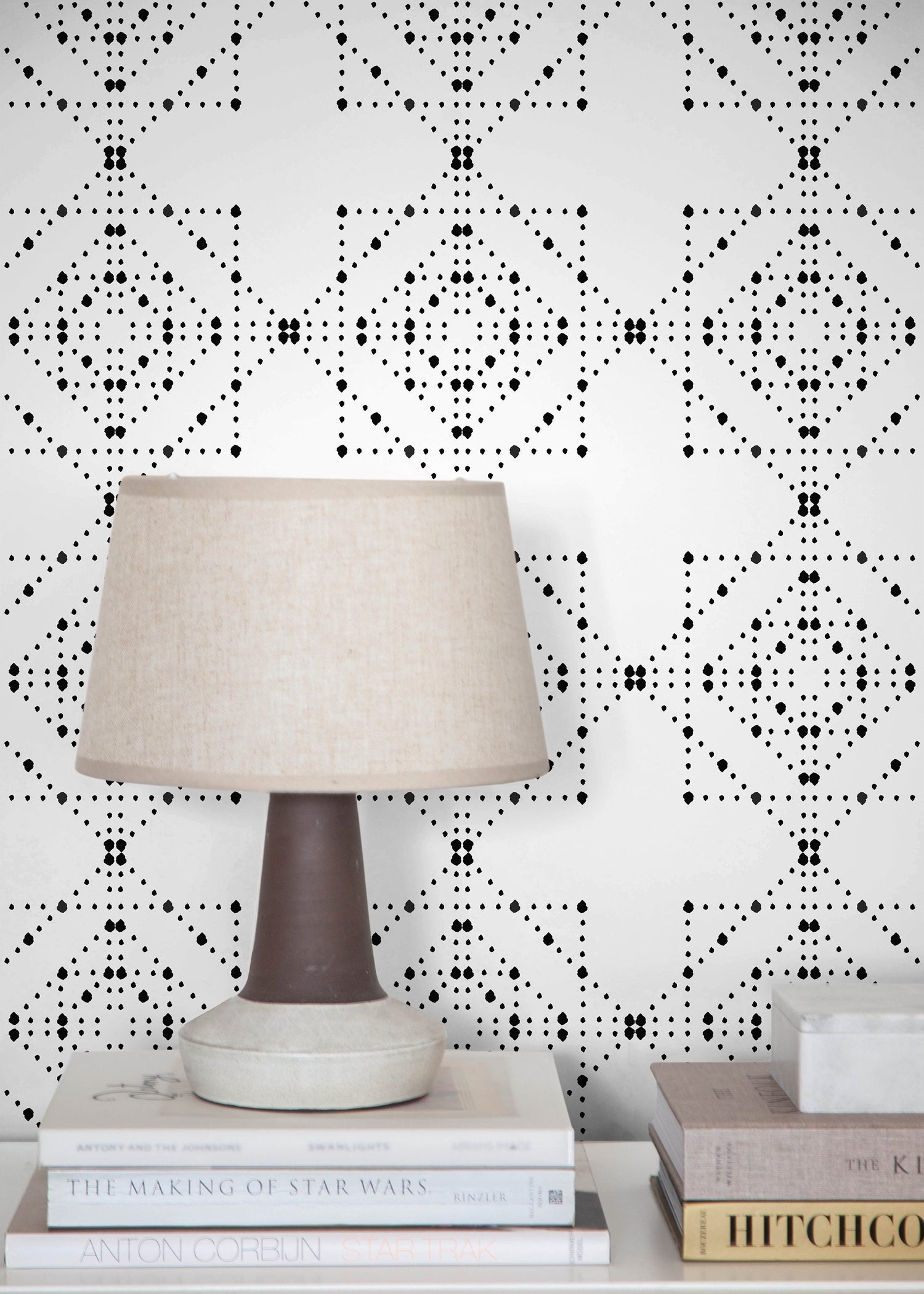 Black and White Geometric Wallpaper / Peel and Stick Wallpaper Removable Wallpaper Home Decor Wall Art Wall Decor Room Decor - C867