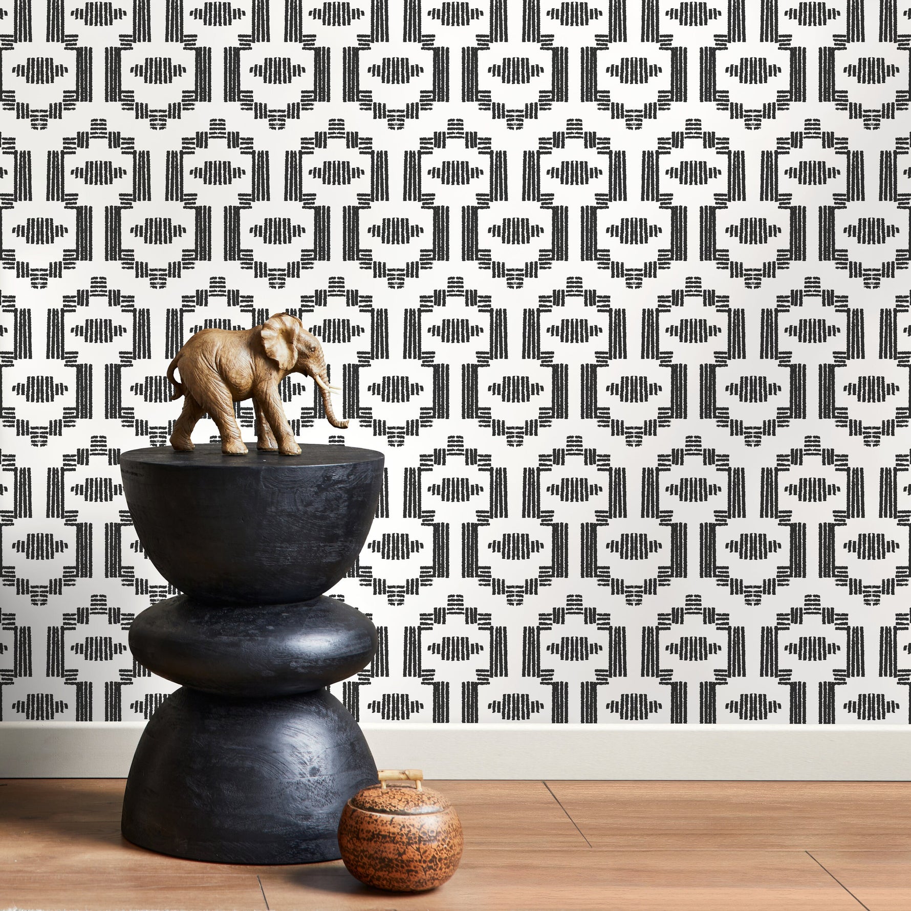 Geometric Illusion Wallpaper - C541