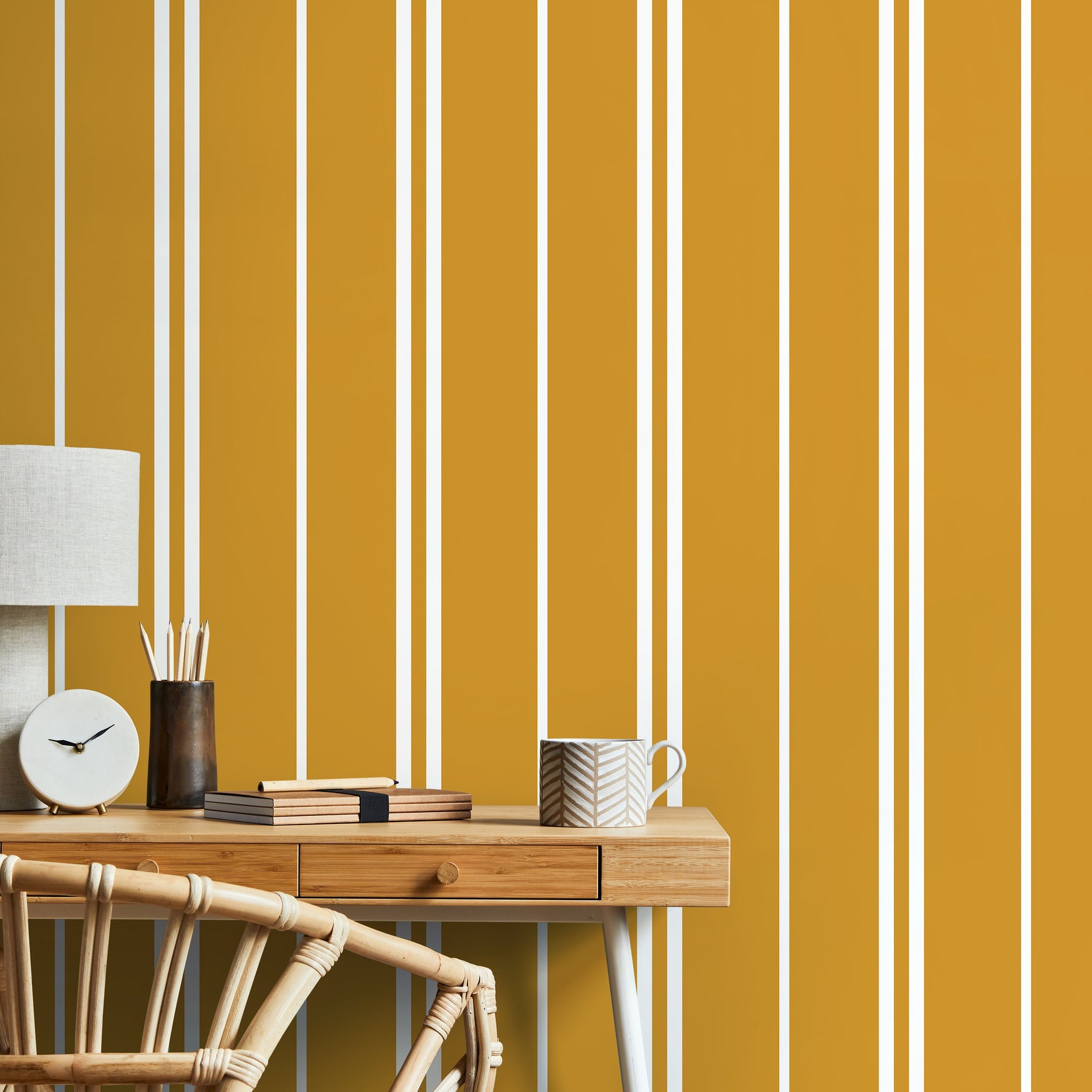 Modern Lines Wallpaper Striped Wallpaper Peel and Stick and Traditional Wallpaper - D768