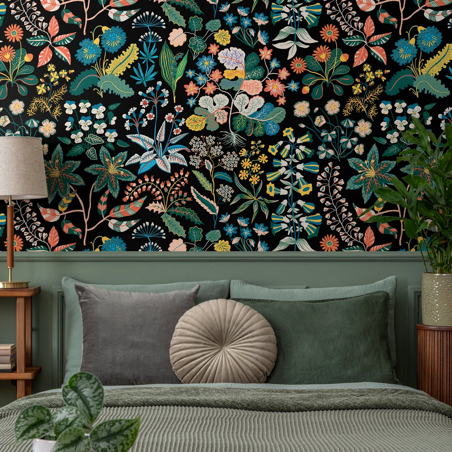 Vintage Dark Floral Wallpaper Peel and Stick and Traditional Wallpaper - A936