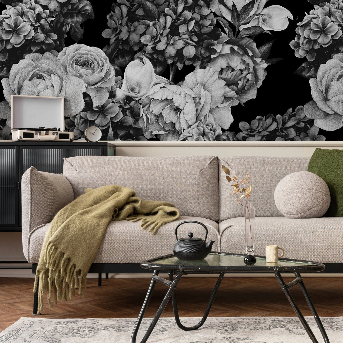 Monochrome Floral Bouquet Wallpaper - B163