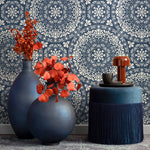 Elegant Victorian Floral Medallion Wallpaper - B237