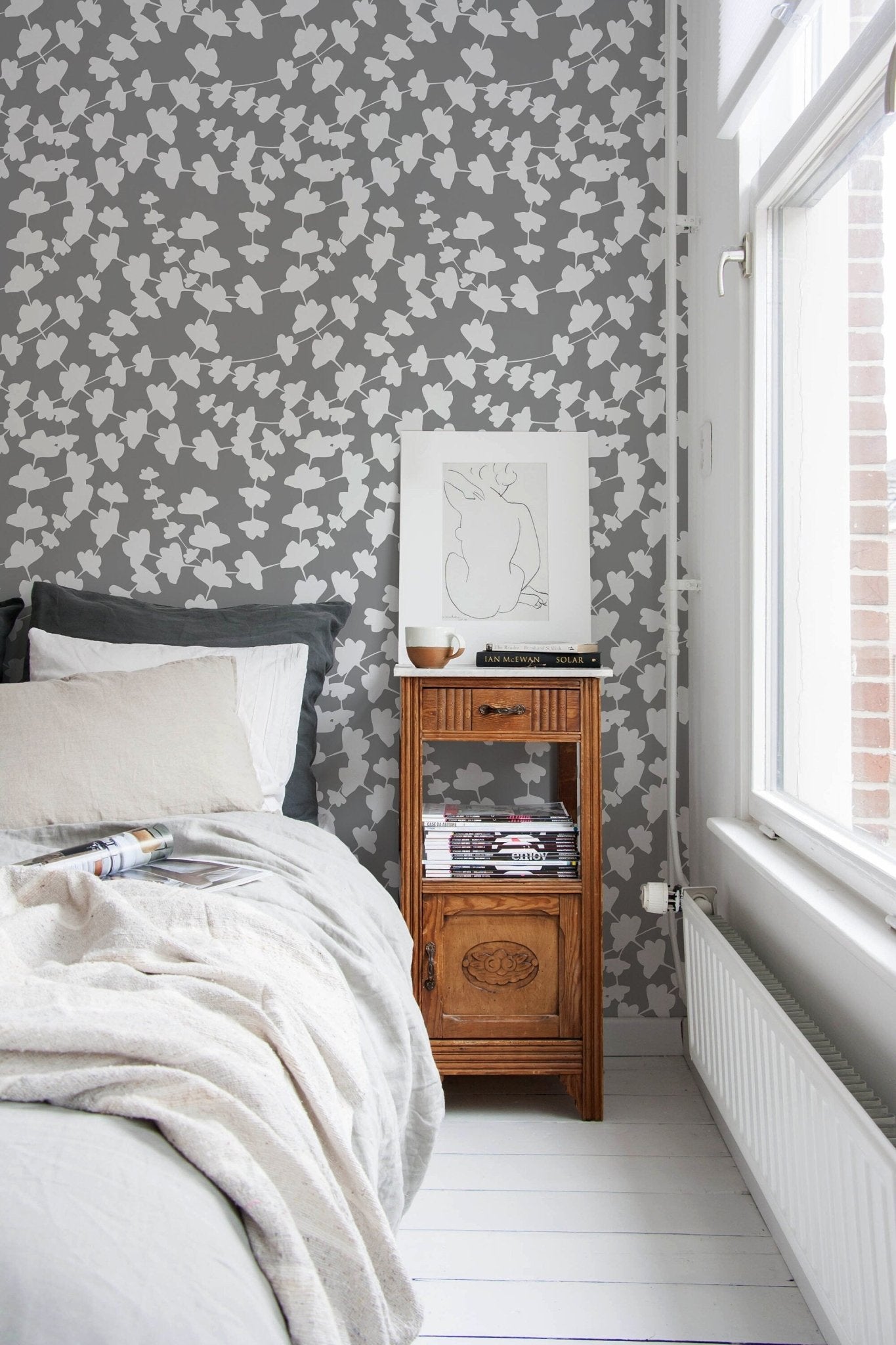 Ivy Silhouette Wallpaper - X010 - WallTrend