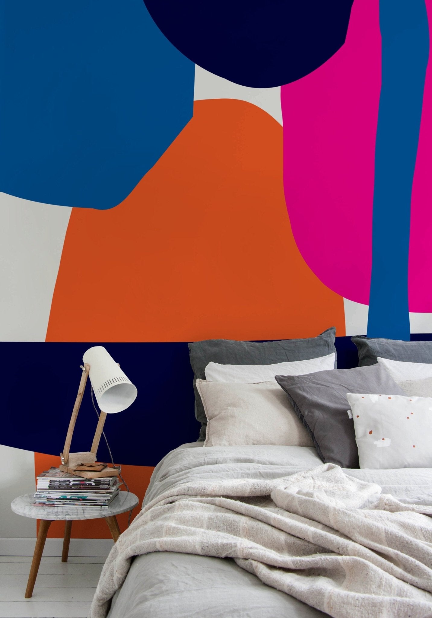 Modern Abstract Shapes Wallpaper - B433 - WallTrend