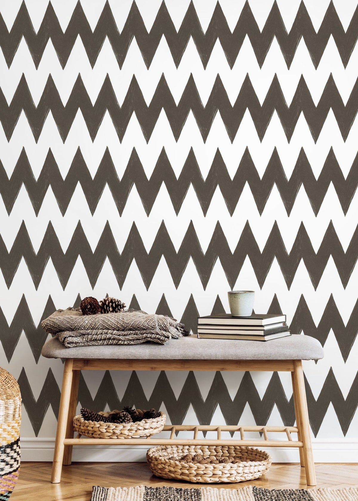 Modern Chevron Zigzag Wallpaper - C951 - WallTrend