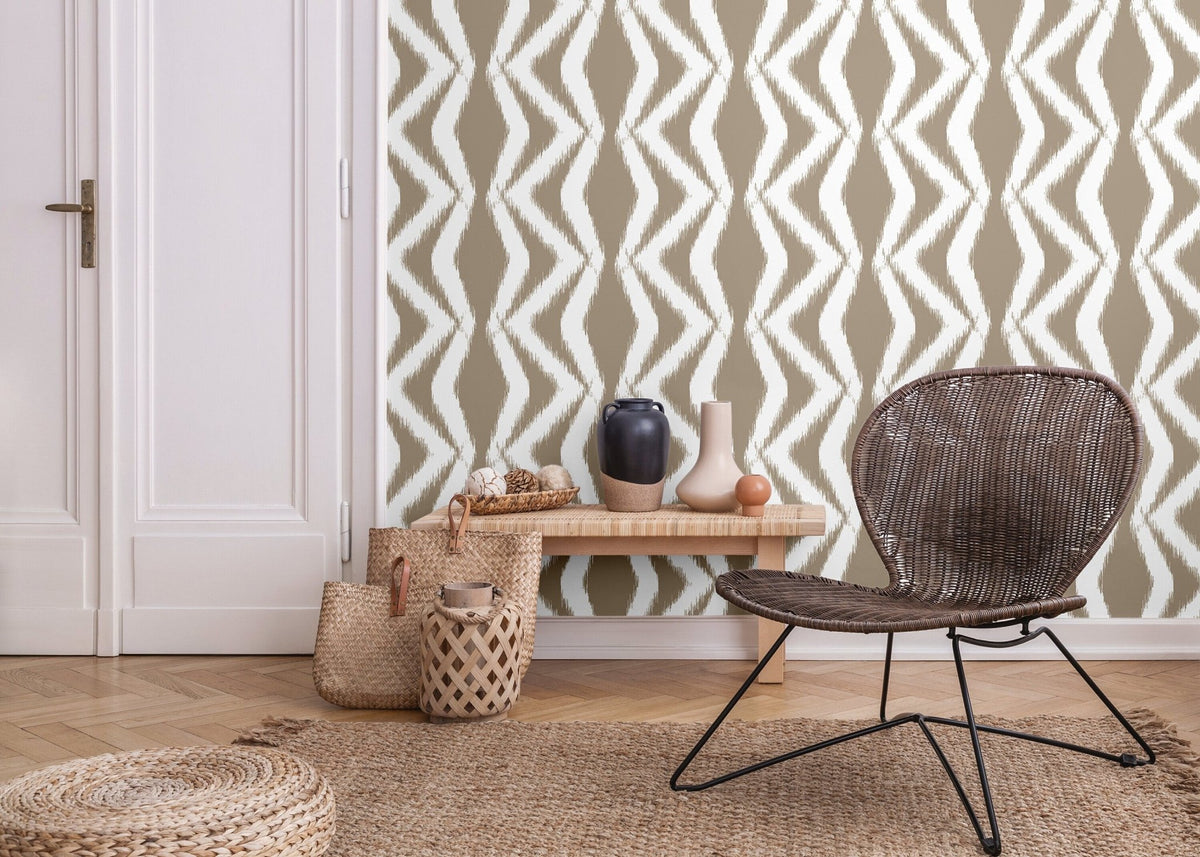 Modern Geometric Zigzag Wallpaper - C753 - WallTrend