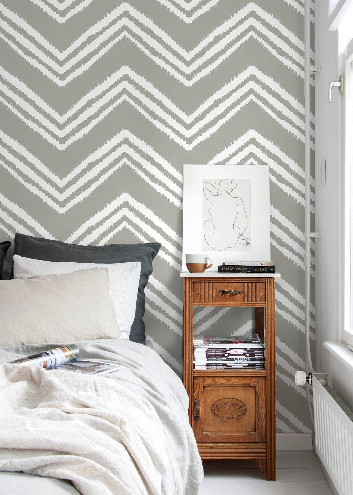 Modern Zigzag Pattern Wallpaper - C986 - WallTrend