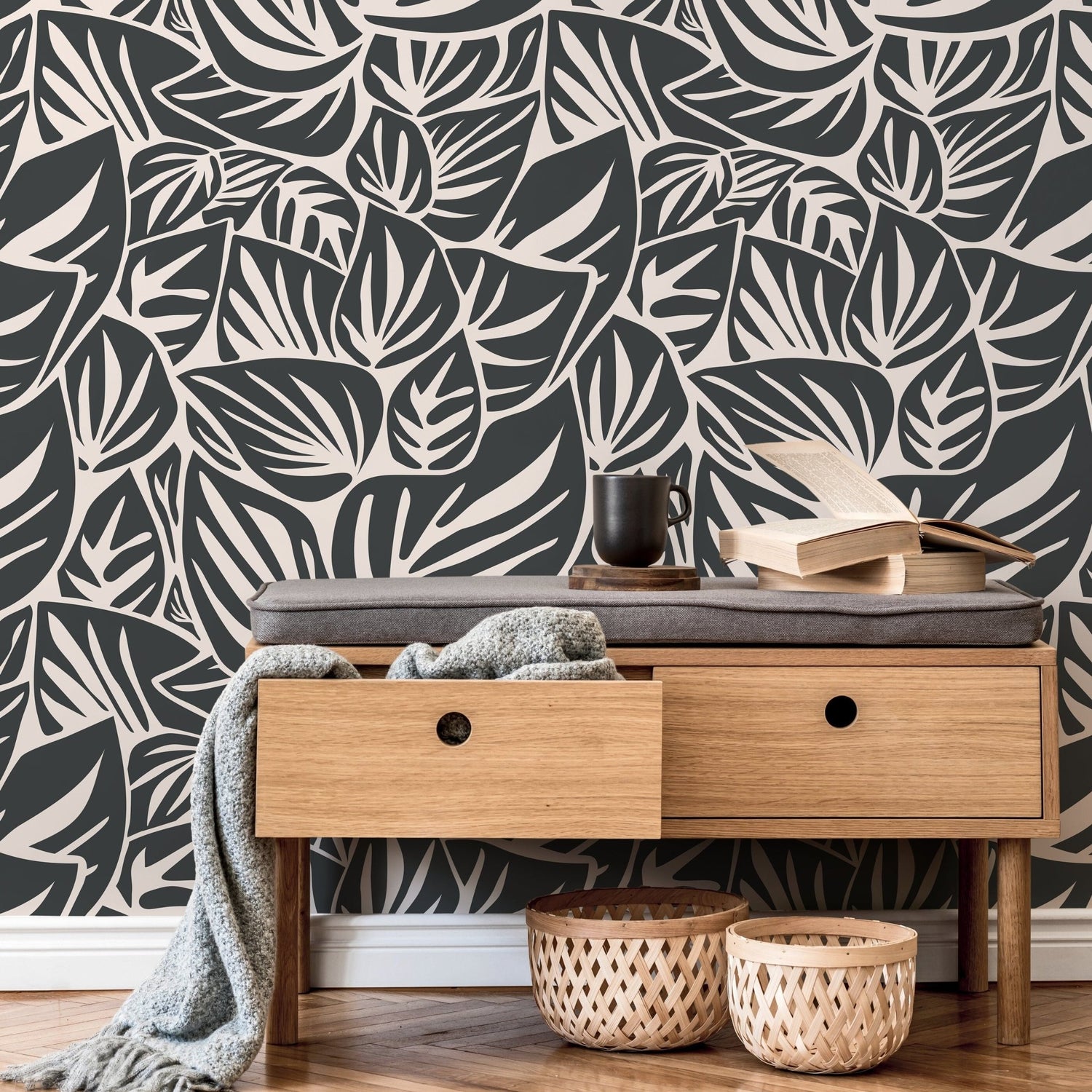 Monochrome Botanical Leaf Wallpaper - D649 - WallTrend