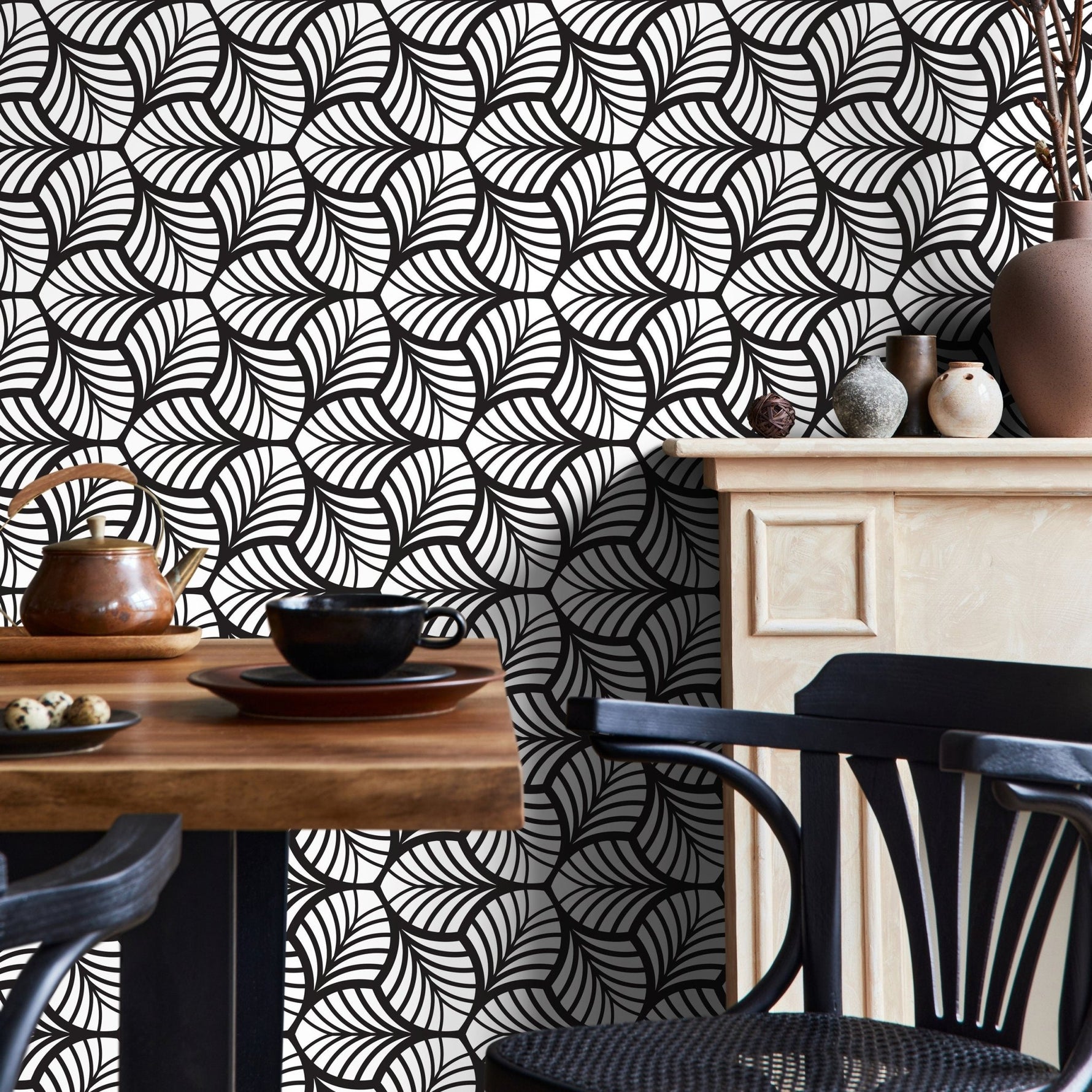 Monochrome Leaf Pattern Wallpaper - B666 - WallTrend