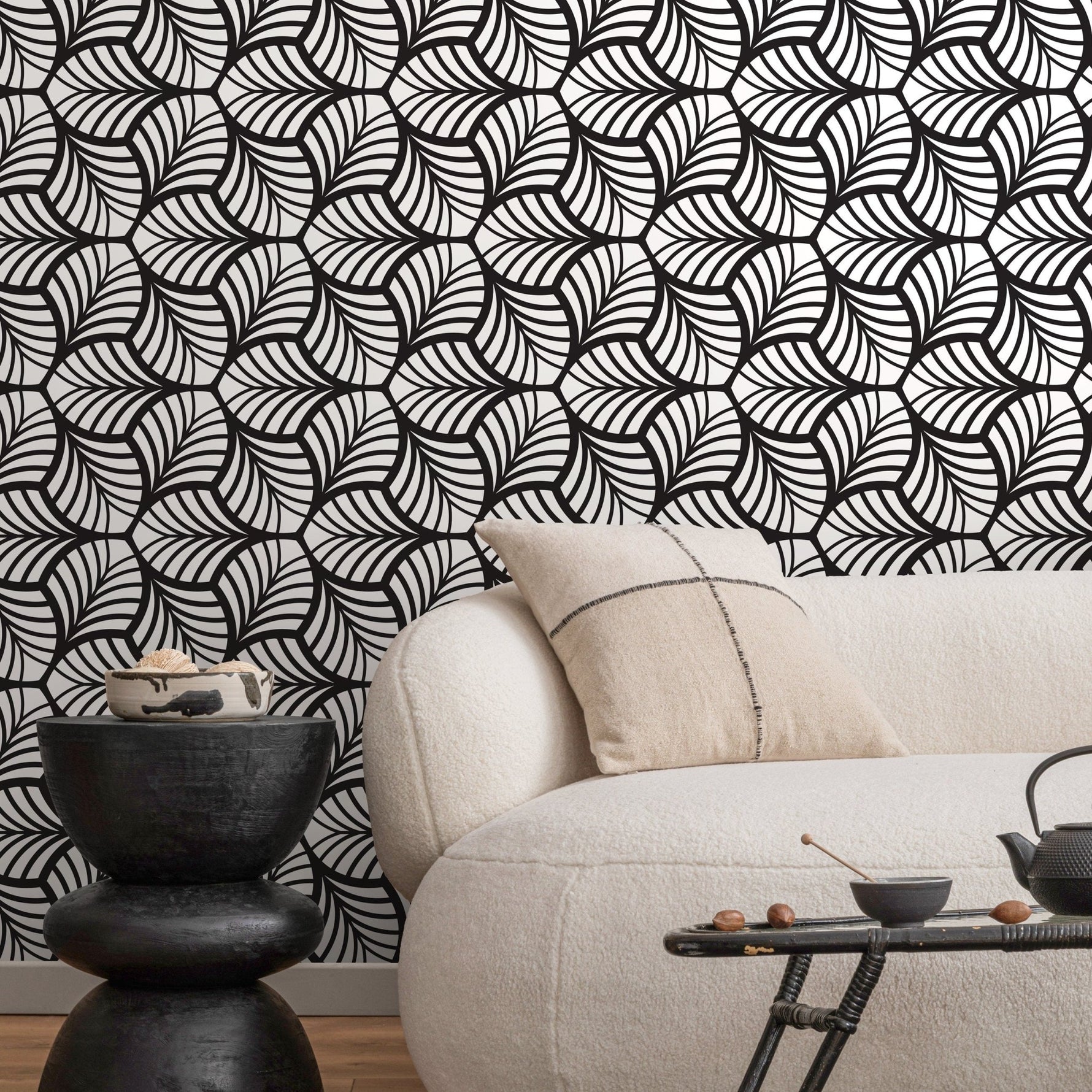Monochrome Leaf Pattern Wallpaper - B666 - WallTrend