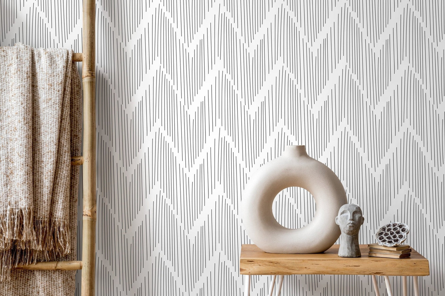 Monochrome Zigzag Pattern Wallpaper - D001 - WallTrend