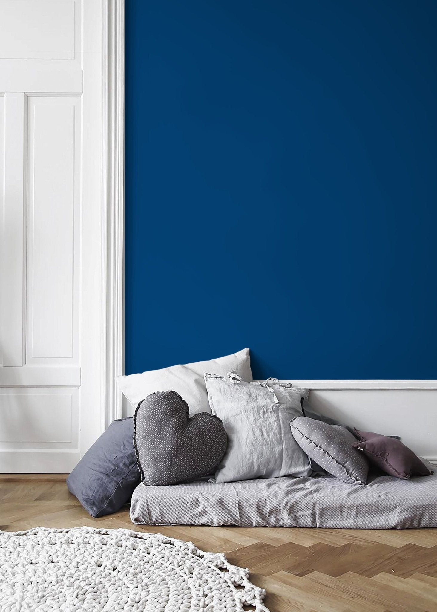 Navy Blue Elegance Wallpaper - D447 - WallTrend