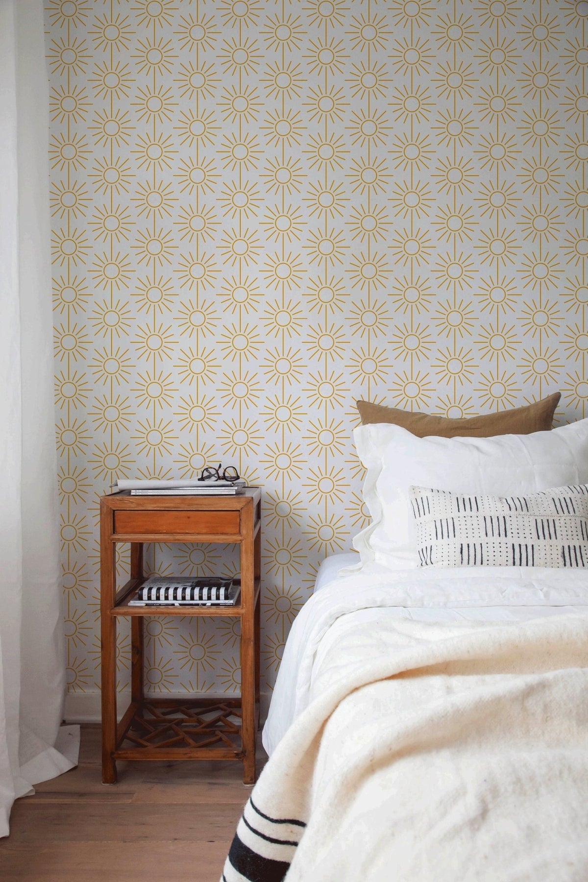Sunny Geometric Radiance Wallpaper - B914 - WallTrend