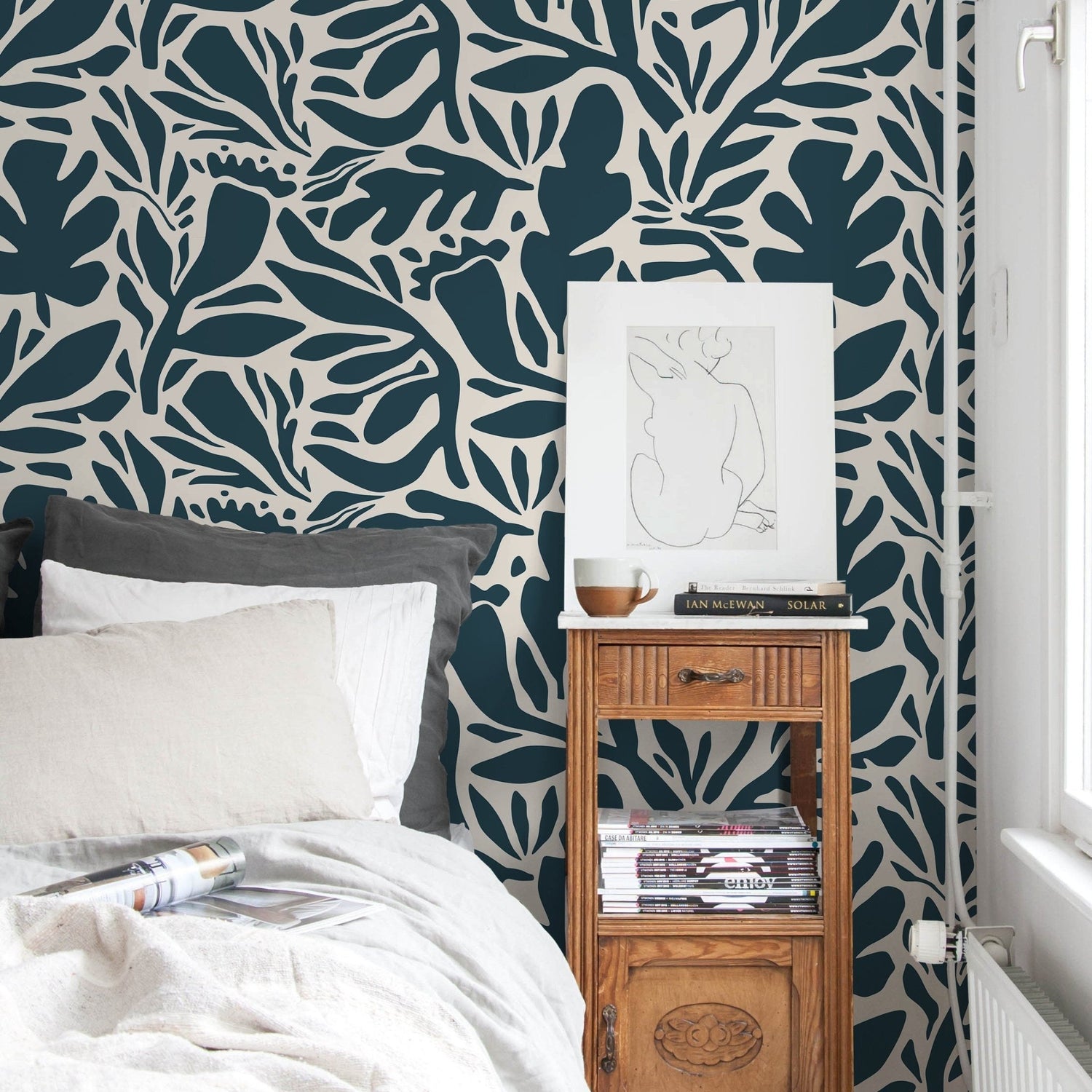 Tropical Leaf Silhouette Wallpaper - D699 - WallTrend