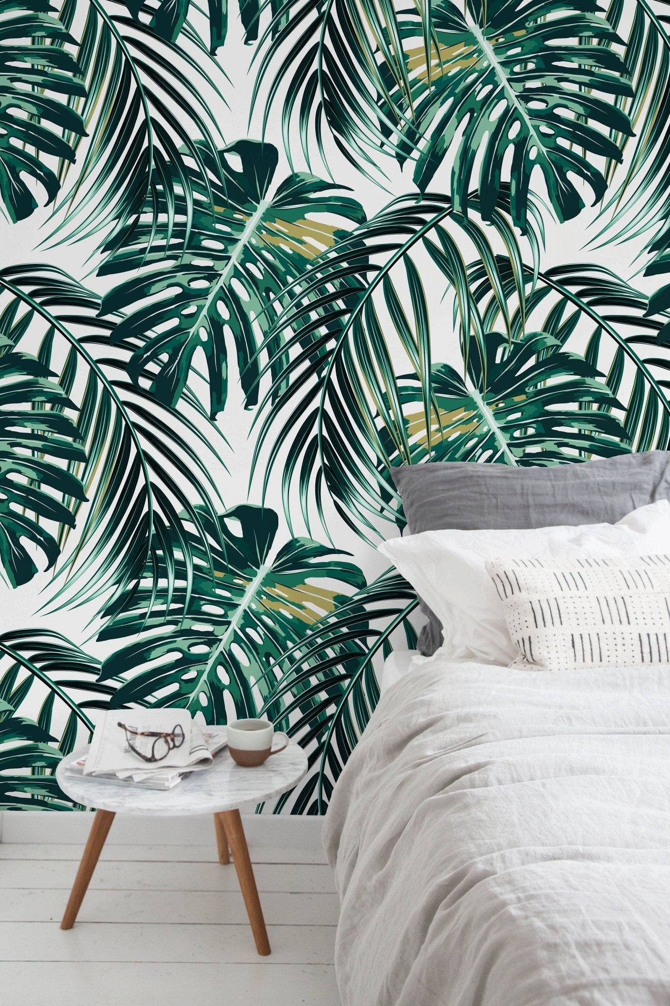 Tropical Palm Delight Wallpaper - B238 - WallTrend