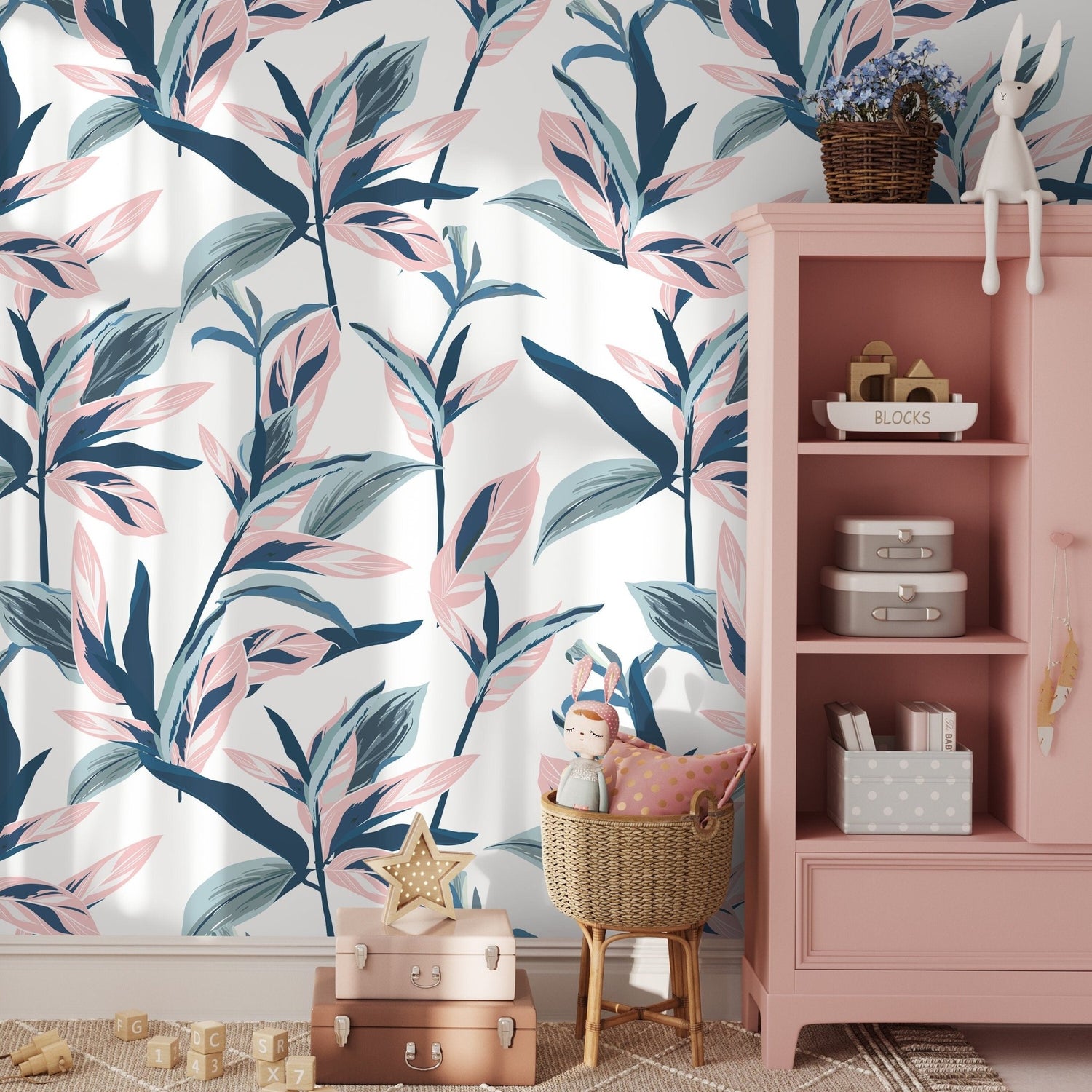 Tropical Wallpaper Banana Leaf Wallpaper Peel and Stick and Traditional Wallpaper - A514 - WallTrend