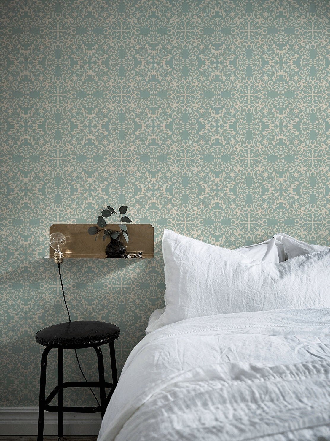 Vintage Floral Symmetry Wallpaper - B667 - WallTrend