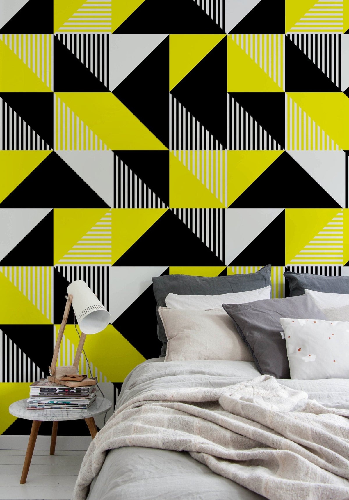 Wallpaper Peel and Stick Wallpaper Removable Wallpaper Home Decor Wall Art Wall Decor Room Decor/ Black and Yellow Geometric Wallpaper - B076 - WallTrend
