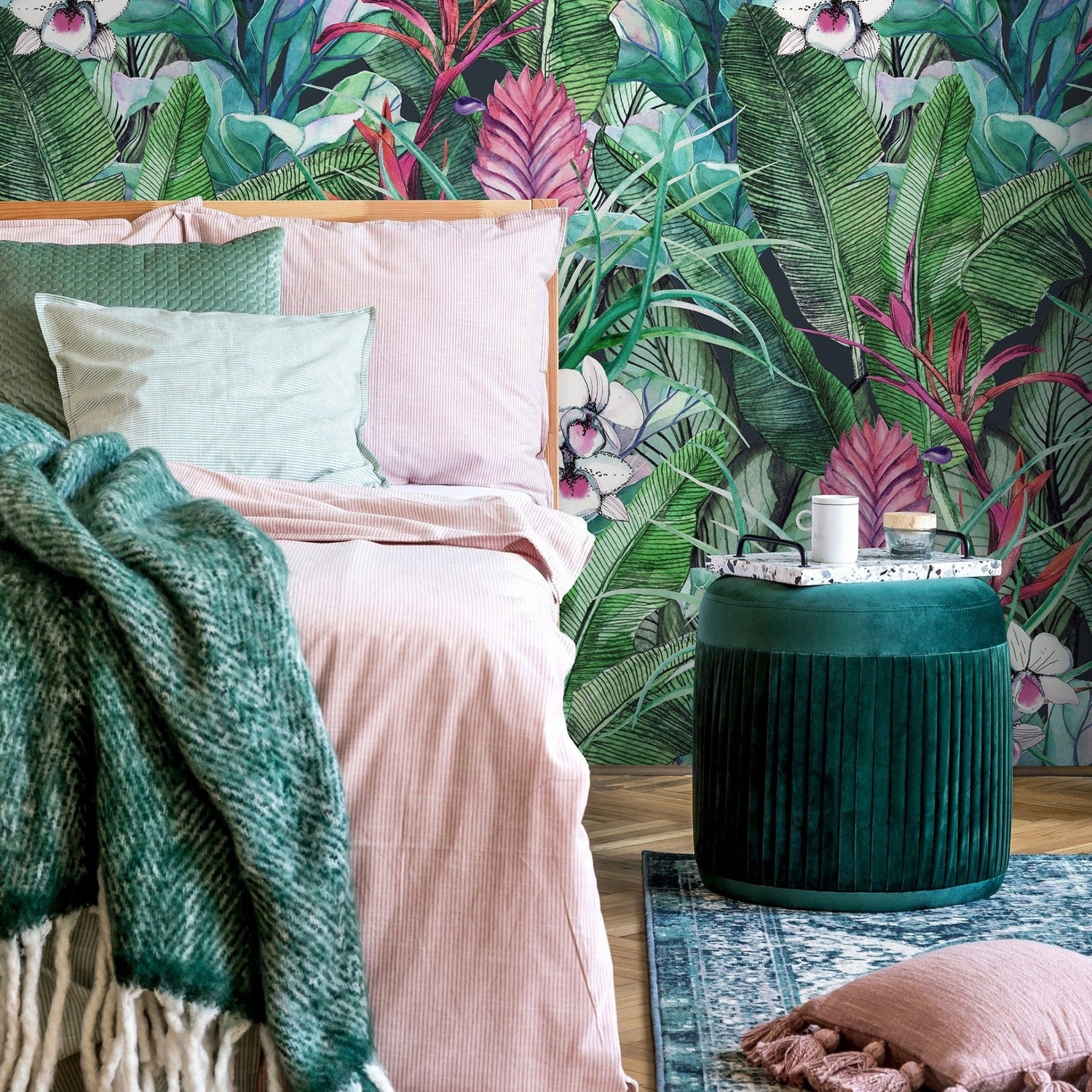 Wallpaper Peel and Stick Wallpaper Removable Wallpaper Home Decor Wall Art Wall Decor Room Decor/ Tropical Floral and Leaves Wallpaper - A673 - WallTrend